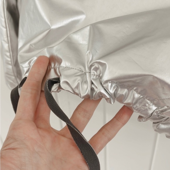 H&M Coachella Official Collection Silver Metallic Rain Jacket Hooded Quarter Zip - Picture 10 of 13